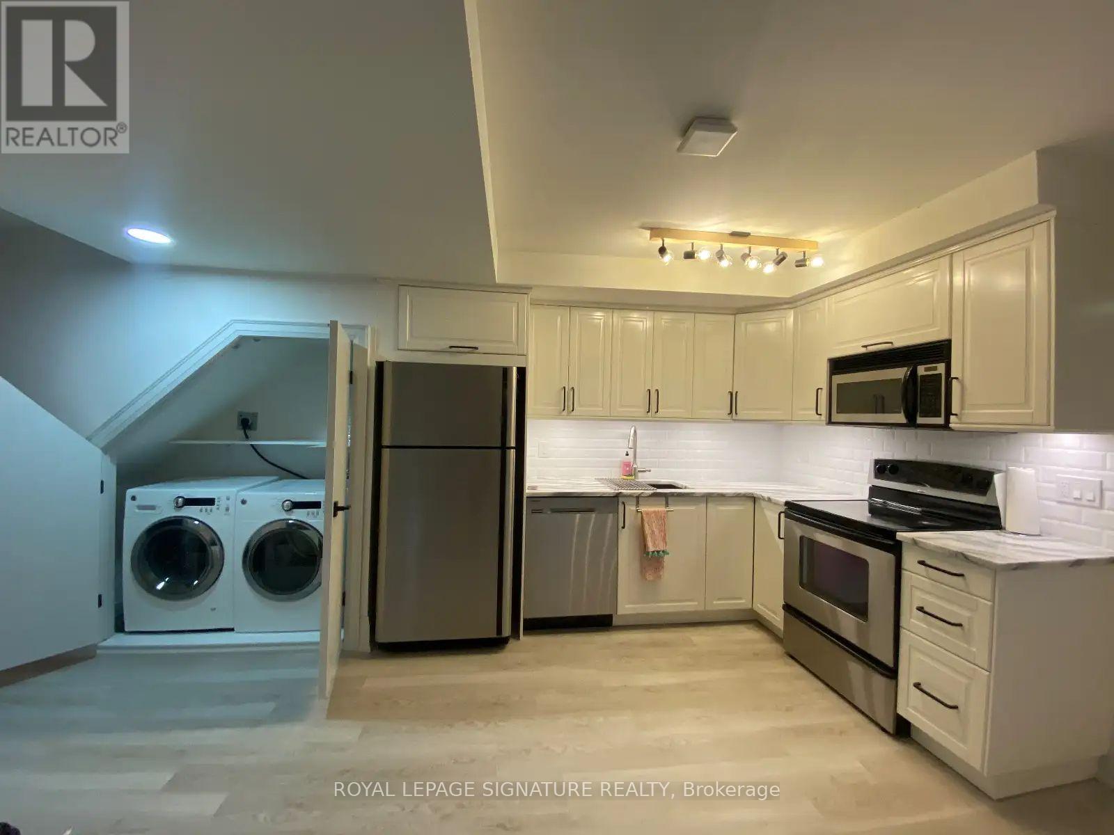 Lower - 9 Hazelwood Avenue, Toronto, Ontario  M4J 1K4 - Photo 2 - E12735538