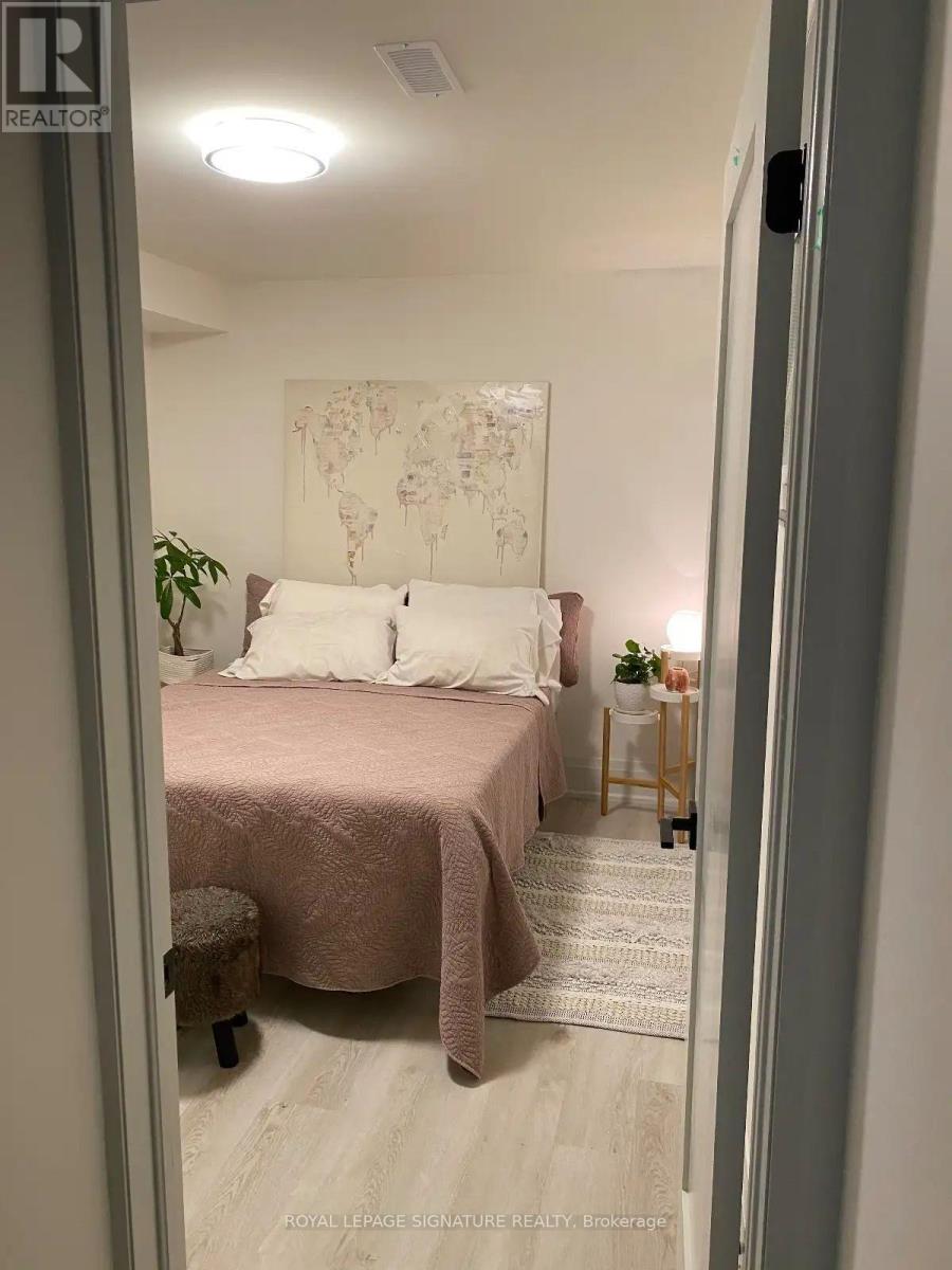 Lower - 9 Hazelwood Avenue, Toronto, Ontario  M4J 1K4 - Photo 4 - E12735538