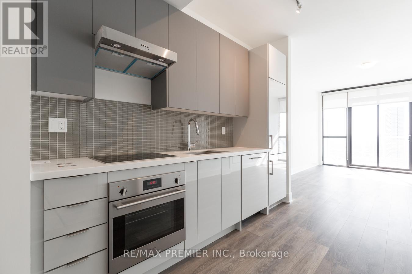 3606 - 2916 Highway 7, Vaughan, Ontario  L4K 0K6 - Photo 13 - N12729054