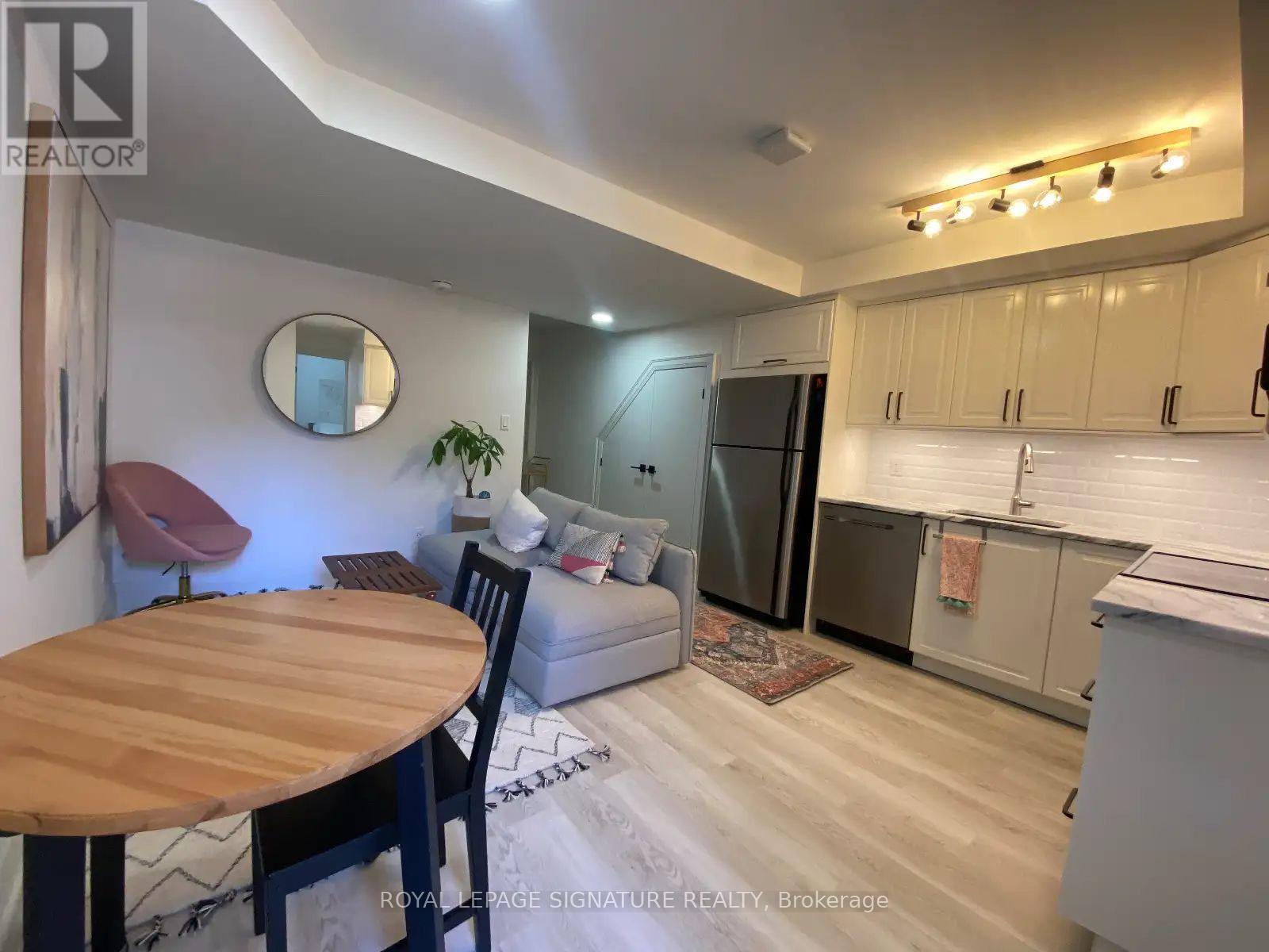 Lower - 9 Hazelwood Avenue, Toronto, Ontario  M4J 1K4 - Photo 6 - E12735538