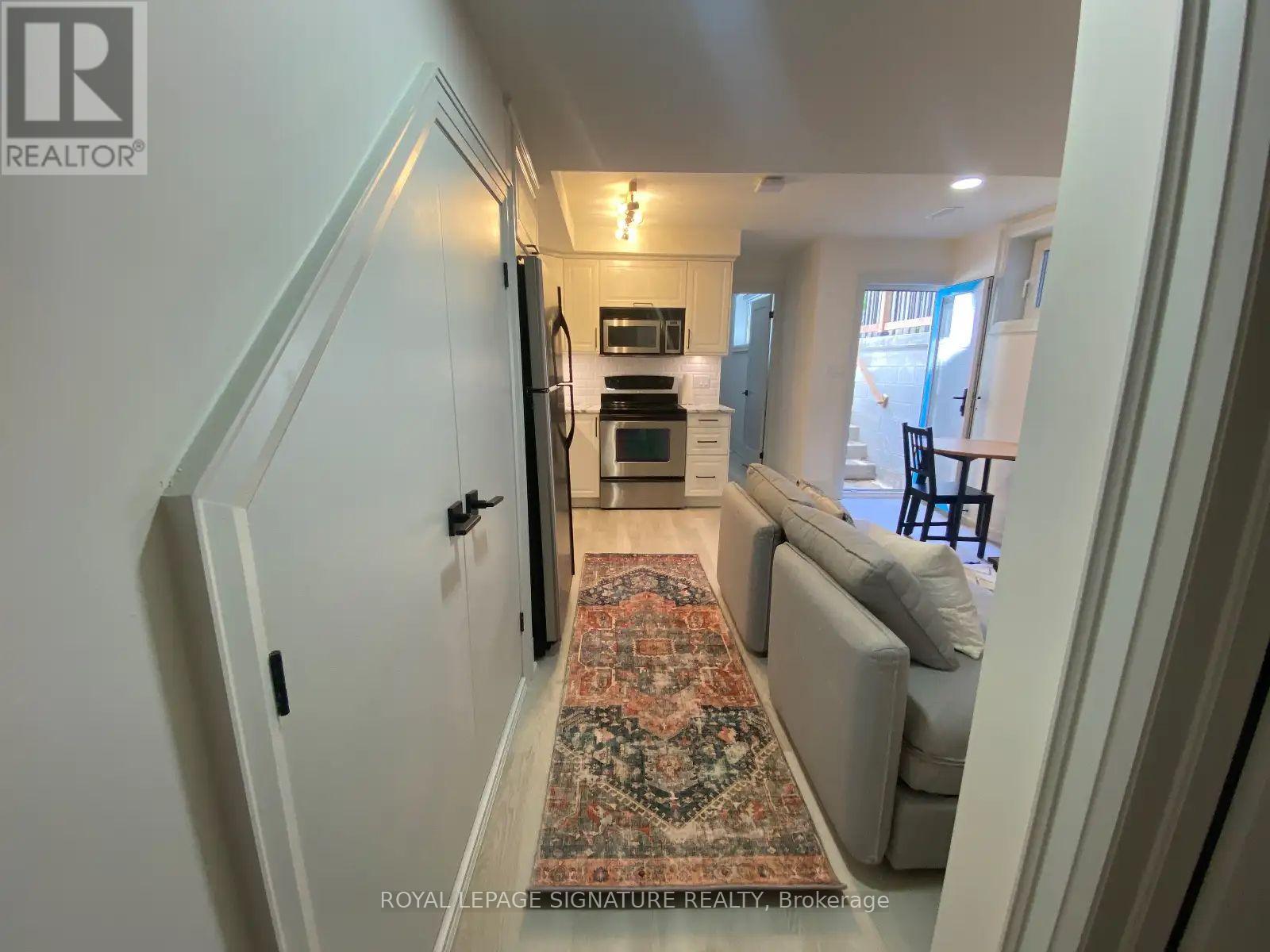 Lower - 9 Hazelwood Avenue, Toronto, Ontario  M4J 1K4 - Photo 9 - E12735538