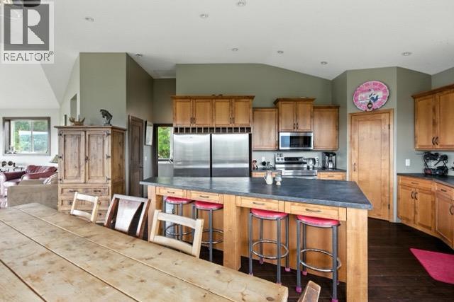 4377 Shuswap Road, Kamloops, British Columbia  V0E 2P0 - Photo 27 - 10374060