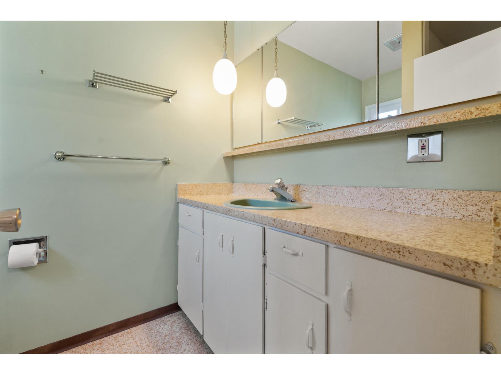 560 Wardle Street, Hope, Hope, British Columbia  V0X 1L0 - Photo 32 - R3084405