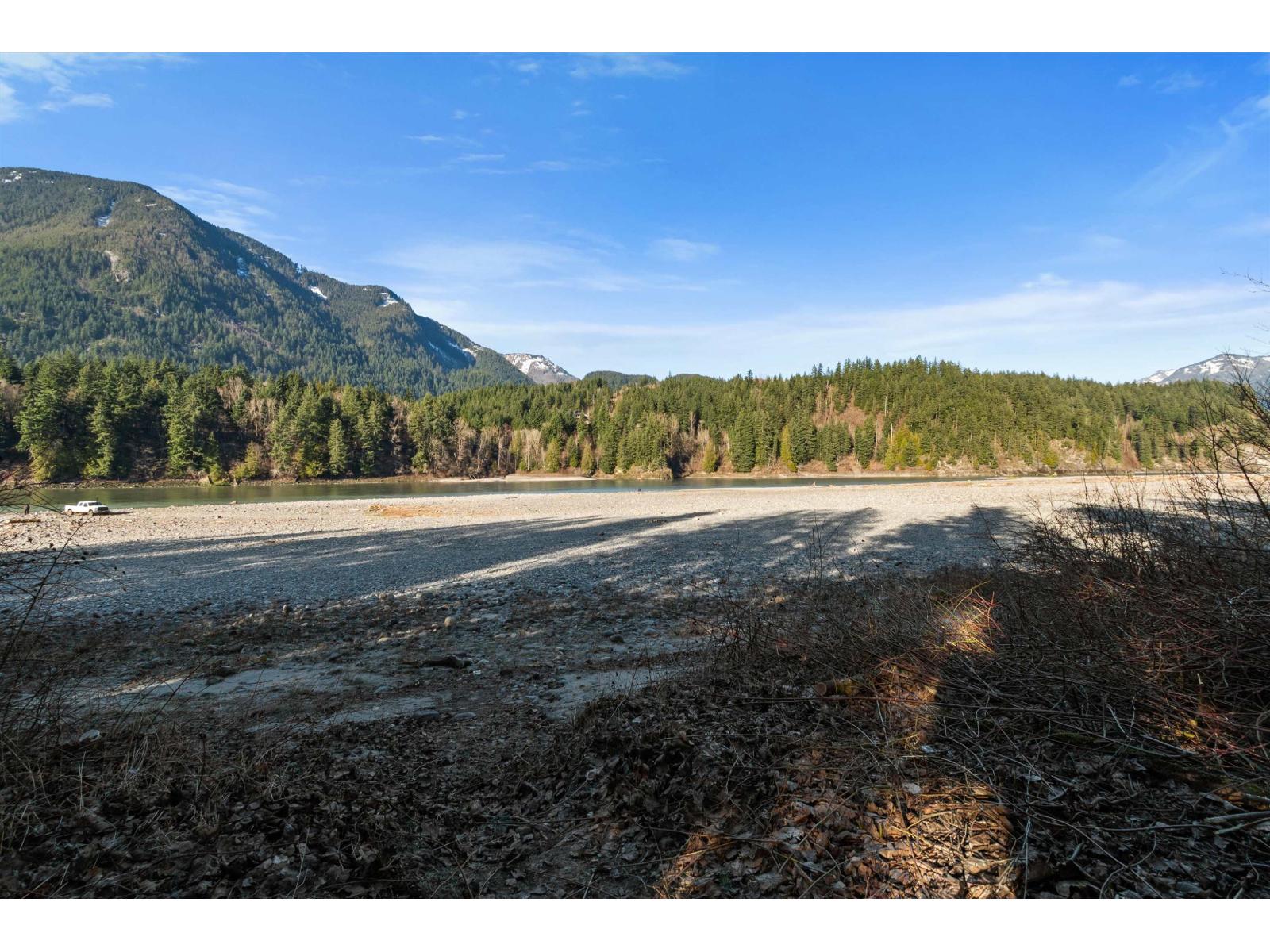 560 Wardle Street, Hope, Hope, British Columbia  V0X 1L0 - Photo 39 - R3084405