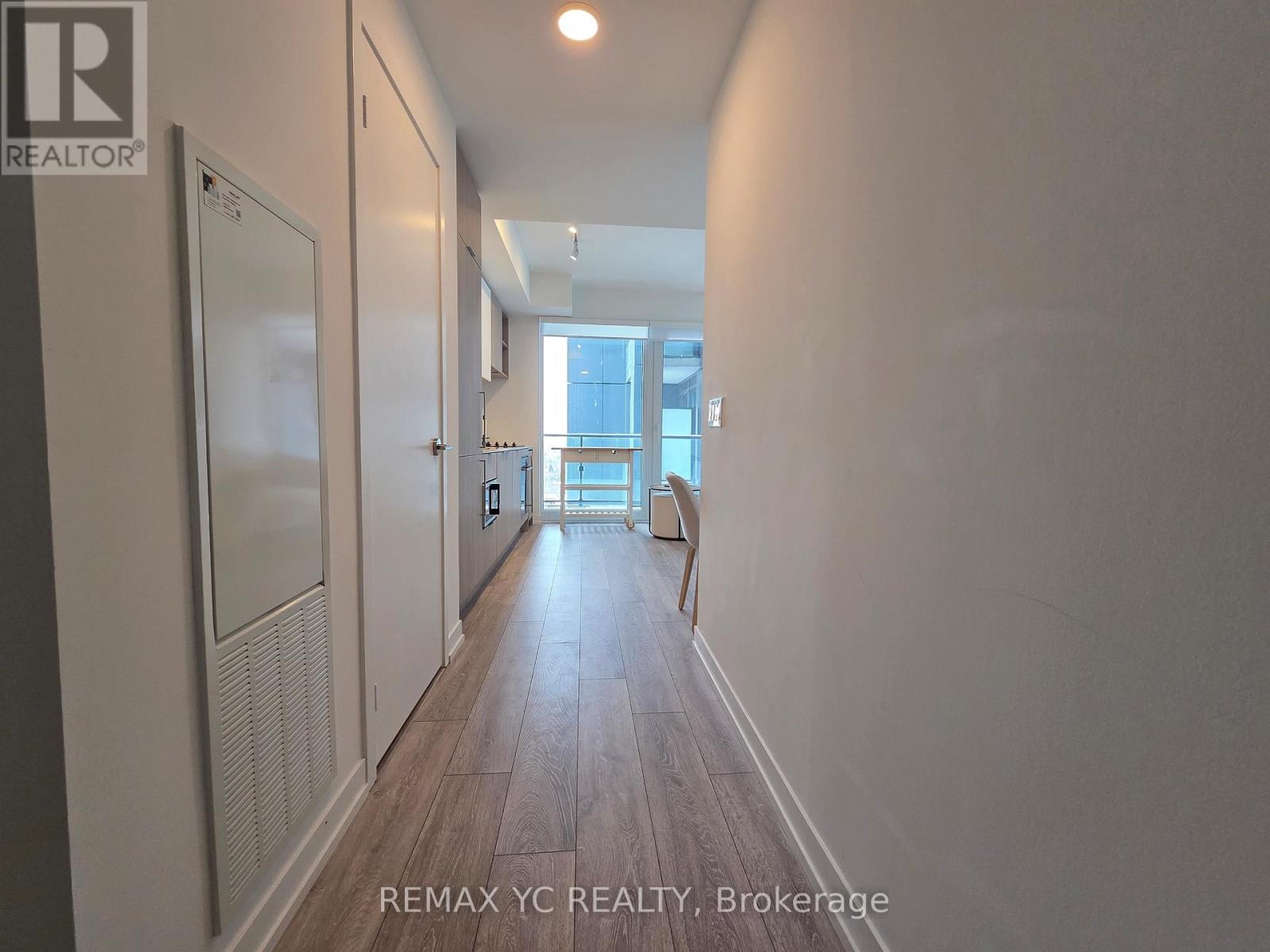 1722 - 2020 Bathurst Street, Toronto, Ontario  M5P 0A6 - Photo 2 - C12737478