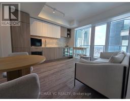 1722 - 2020 BATHURST STREET, Toronto, Ontario