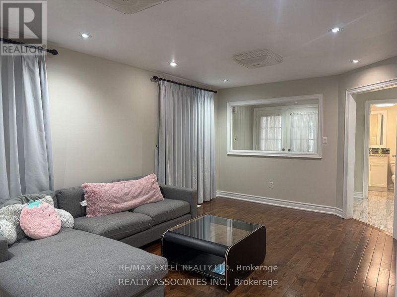 Main - 187 Shepton Way, Toronto, Ontario  M1V 5N4 - Photo 8 - E12737494