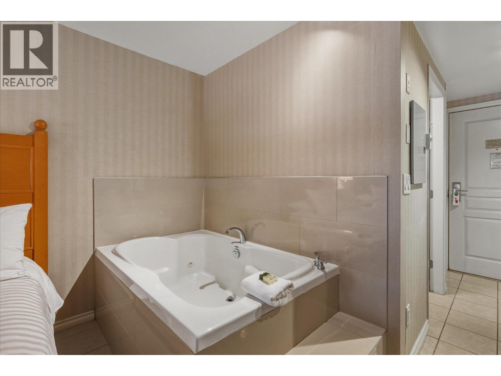 203 4319 Main Street, Whistler, British Columbia  V8E 1B1 - Photo 13 - R3082827