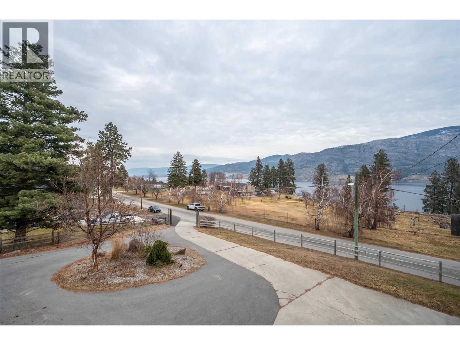 633 Pineview Drive, Kaleden, British Columbia  V0H 1K0 - Photo 43 - 10374205