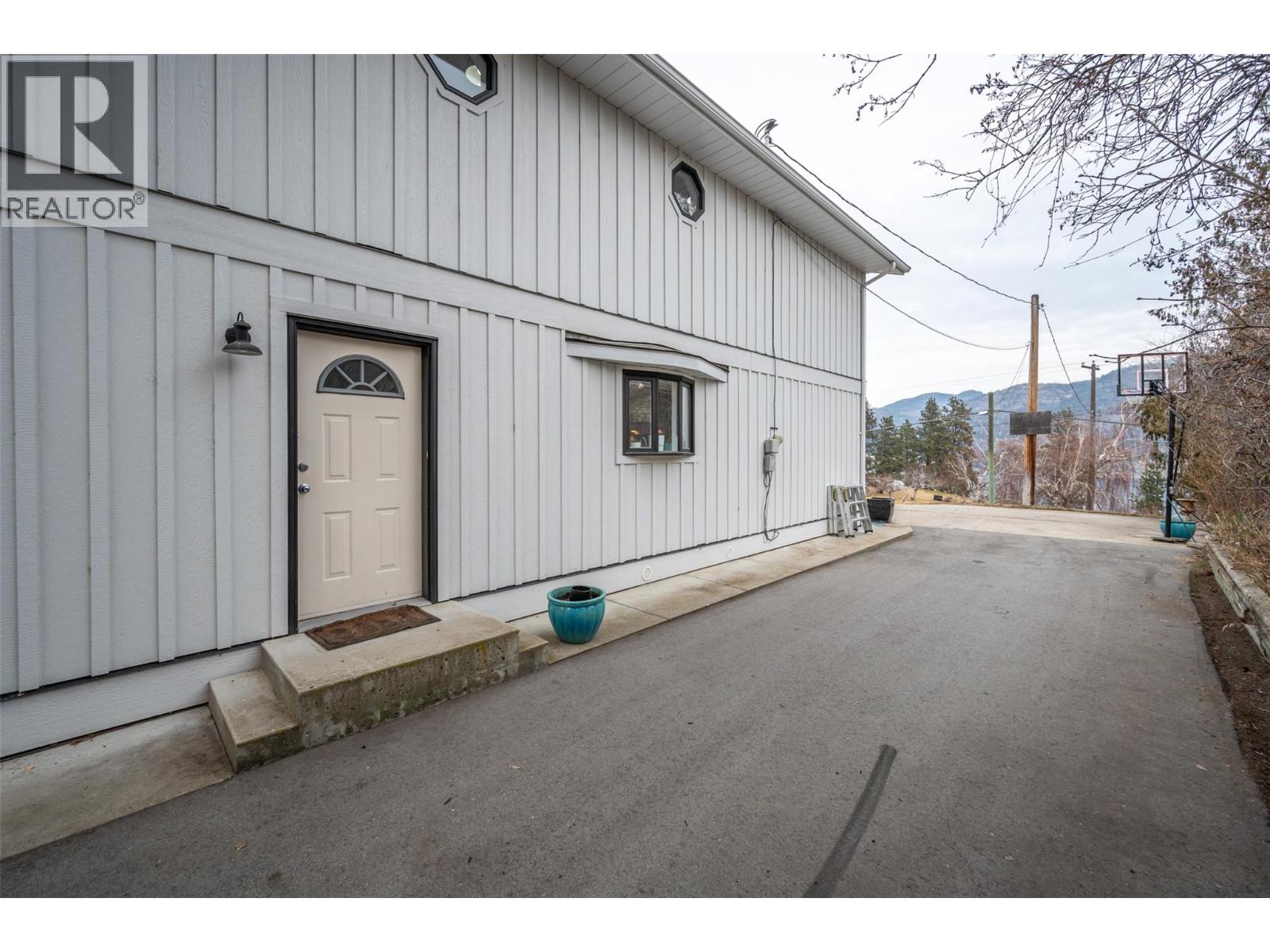 633 Pineview Drive, Kaleden, British Columbia  V0H 1K0 - Photo 71 - 10374205