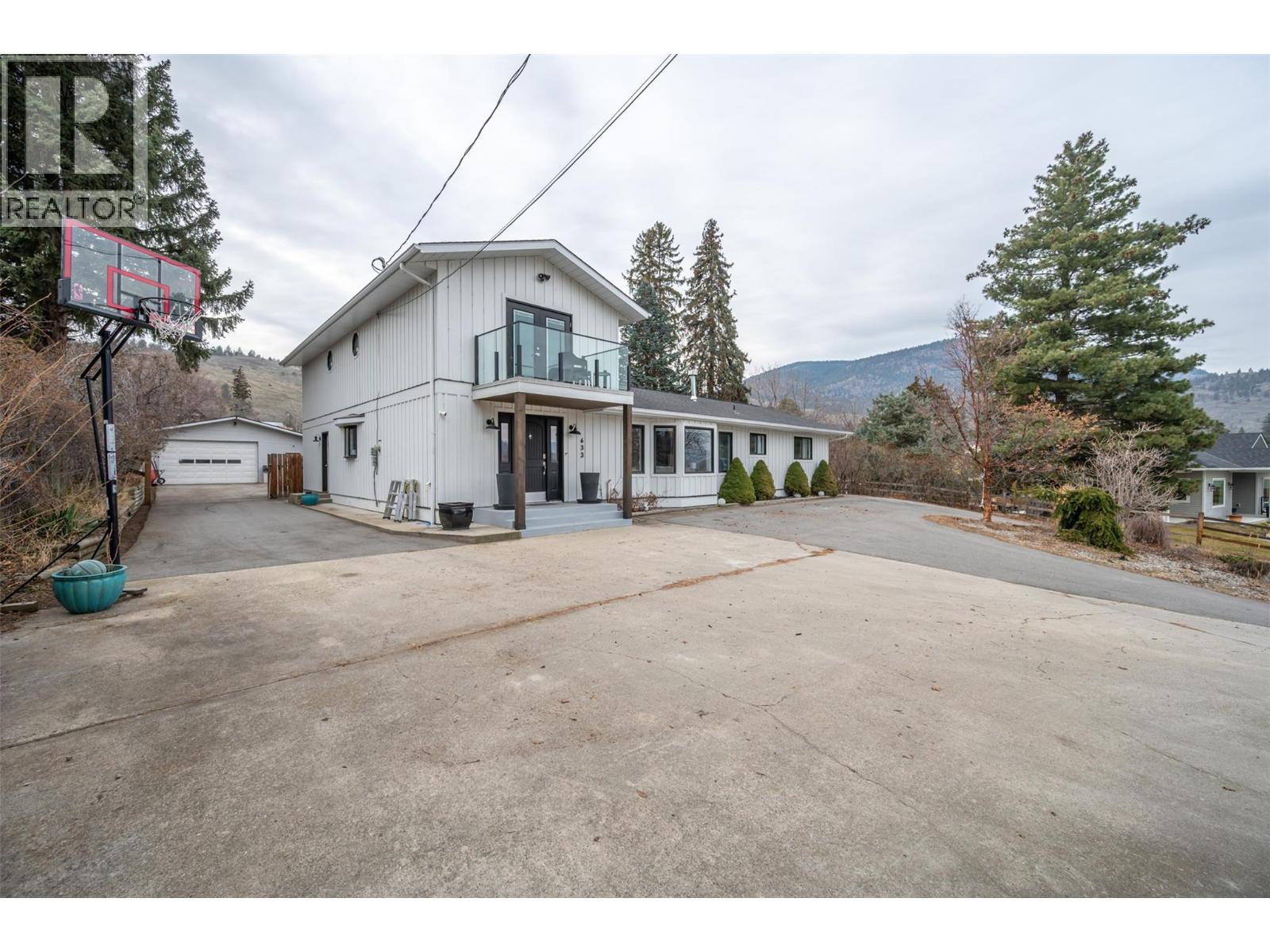 633 Pineview Drive, Kaleden, British Columbia  V0H 1K0 - Photo 80 - 10374205