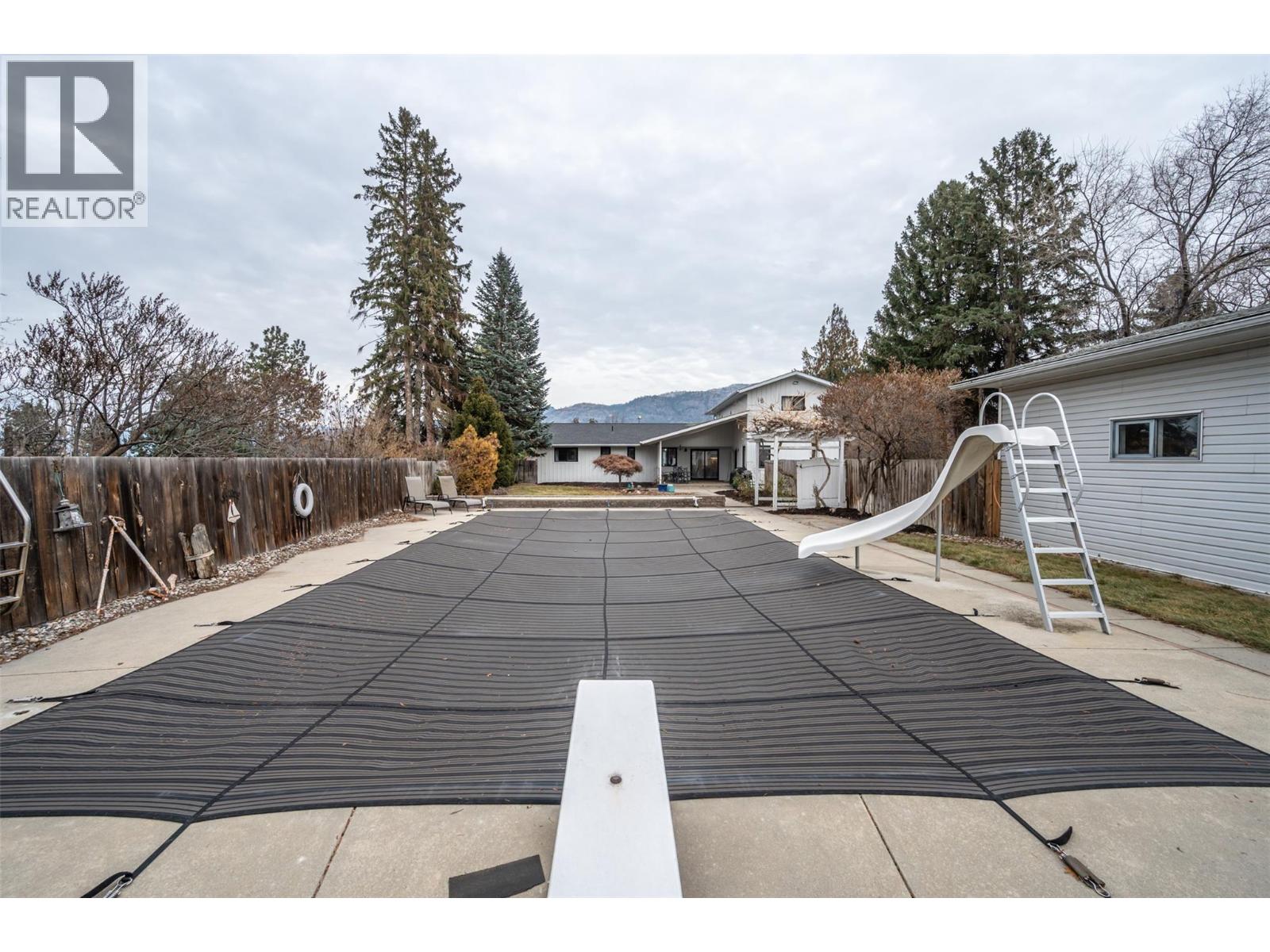 633 Pineview Drive, Kaleden, British Columbia  V0H 1K0 - Photo 57 - 10374205