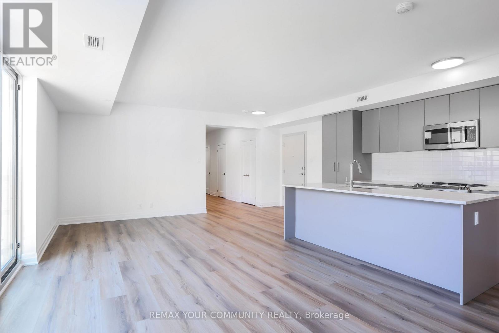 Ph20 - 101 Cathedral High Street, Markham, Ontario  L6C 3L8 - Photo 10 - N12737504