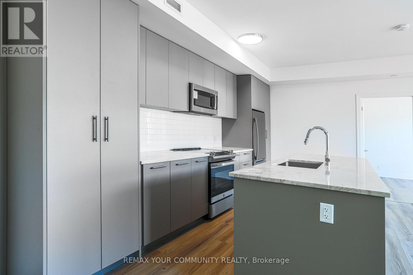 Ph20 - 101 Cathedral High Street, Markham, Ontario  L6C 3L8 - Photo 8 - N12737504