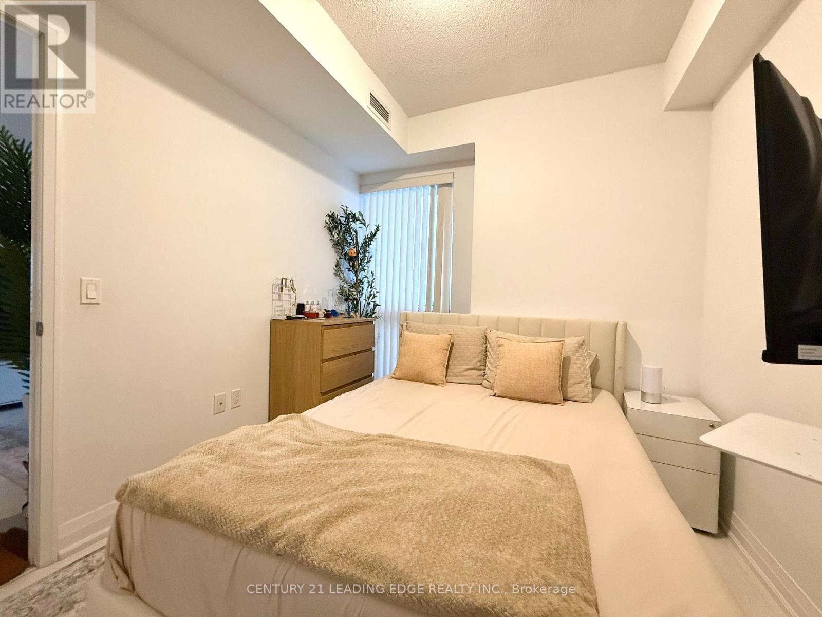 630 - 26 Gibbs Road W, Toronto, Ontario M9B 0E3 - Photo 17 - W12737434