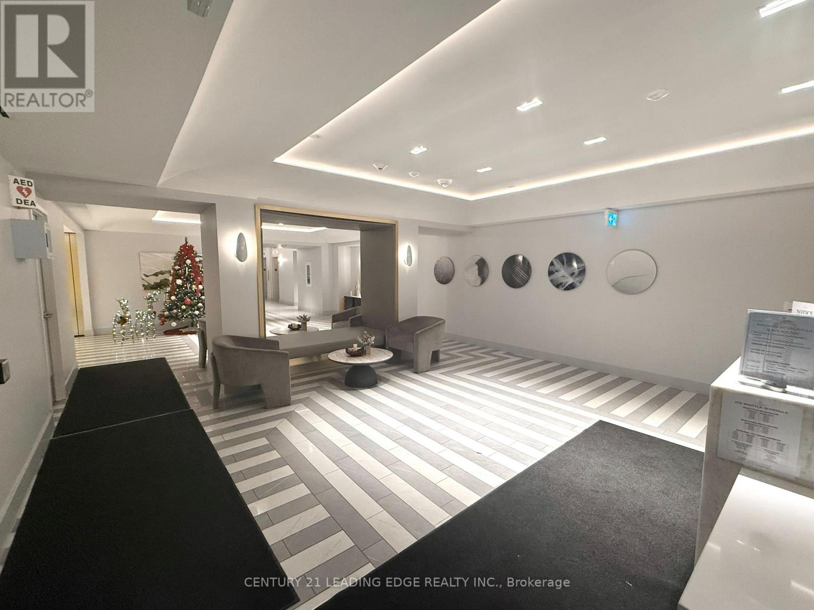 630 - 26 Gibbs Road W, Toronto, Ontario M9B 0E3 - Photo 4 - W12737434