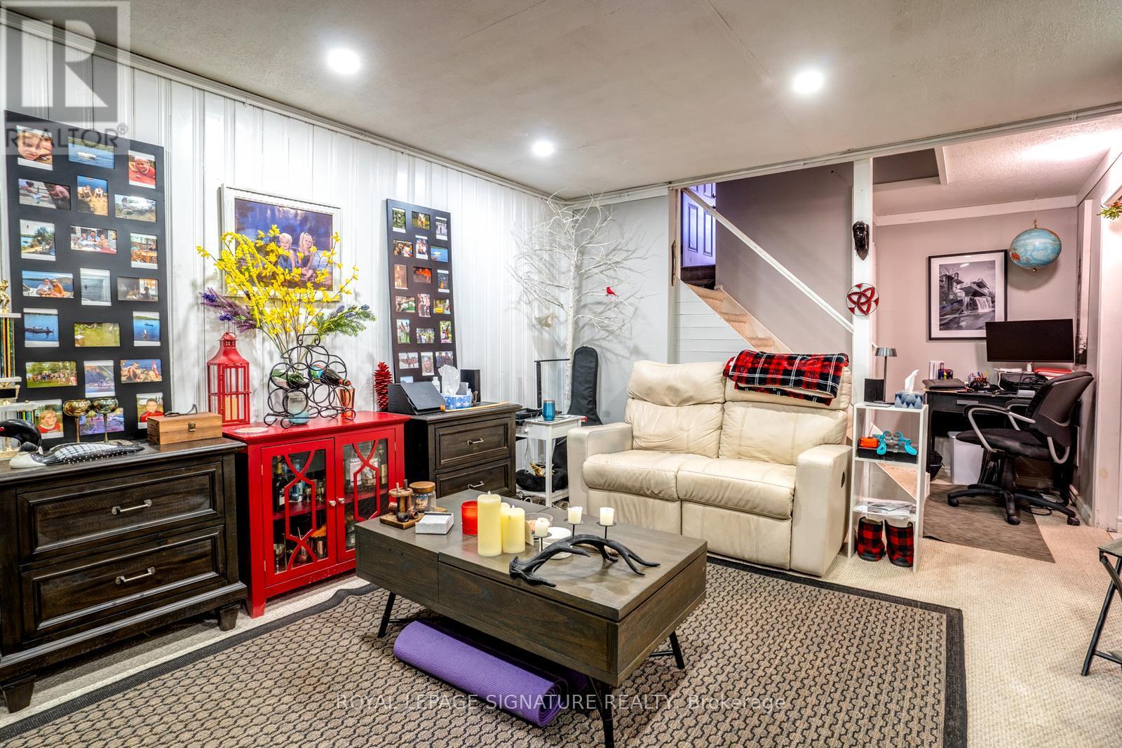 Lower - 48 Lawndale Crescent, Brampton, Ontario  L6S 3L4 - Photo 4 - W12737440