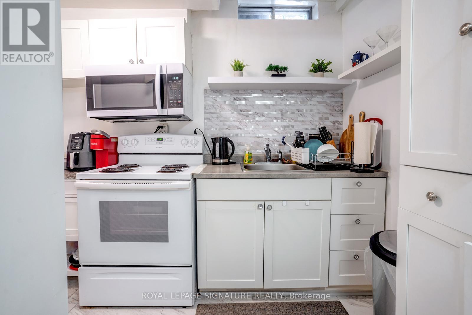 Lower - 48 Lawndale Crescent, Brampton, Ontario  L6S 3L4 - Photo 6 - W12737440