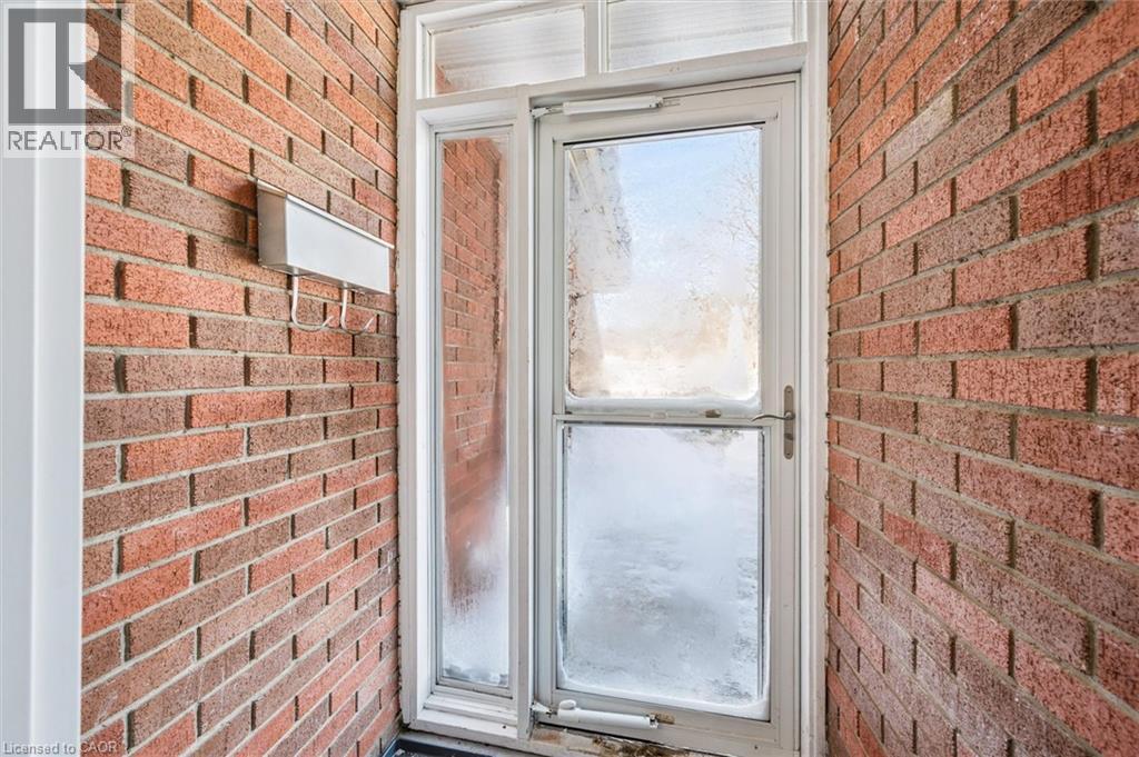 294 Westheights Drive, Kitchener, Ontario  N2N 1J9 - Photo 5 - 40799948