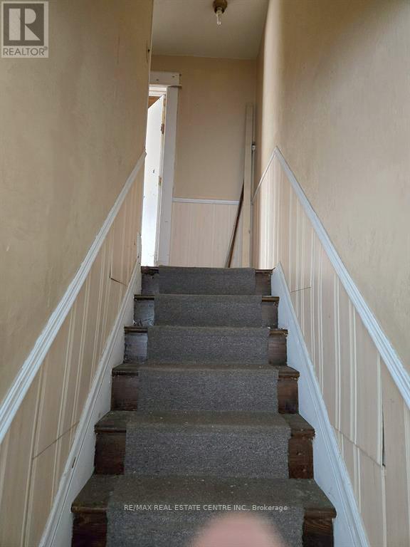 4689 Crysler Avenue, Niagara Falls, Ontario  L2E 3V7 - Photo 10 - X12737482