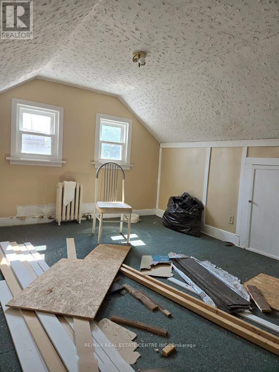 4689 Crysler Avenue, Niagara Falls, Ontario  L2E 3V7 - Photo 12 - X12737482