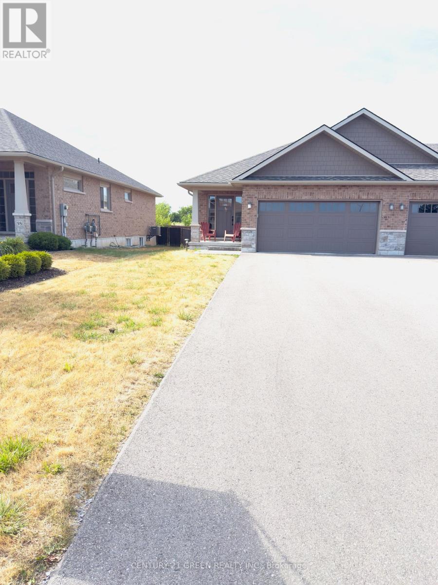 100 Spruce Gardens Court, Belleville, Ontario  K8N 0B5 - Photo 2 - X12737488