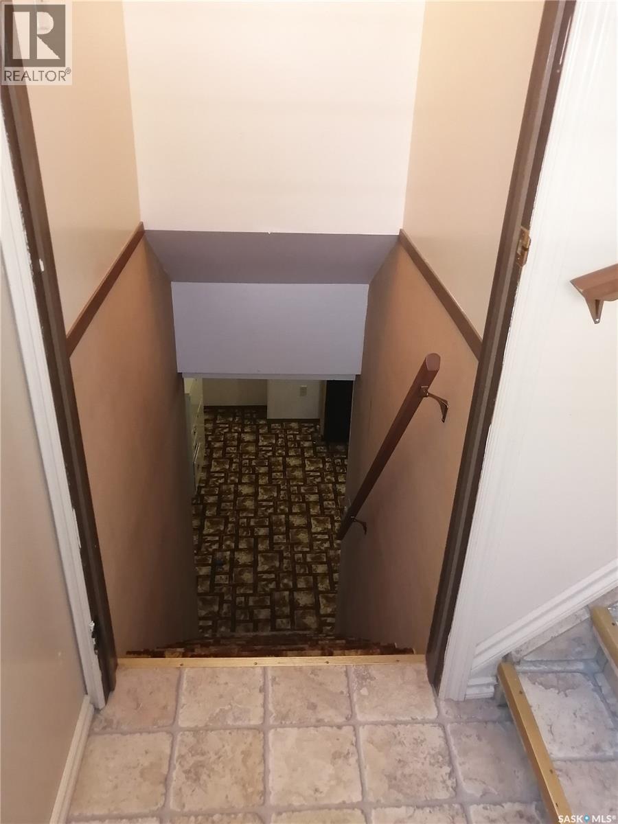 144 2nd Street W, Ponteix, Saskatchewan  S0N 1Z0 - Photo 8 - SK027577