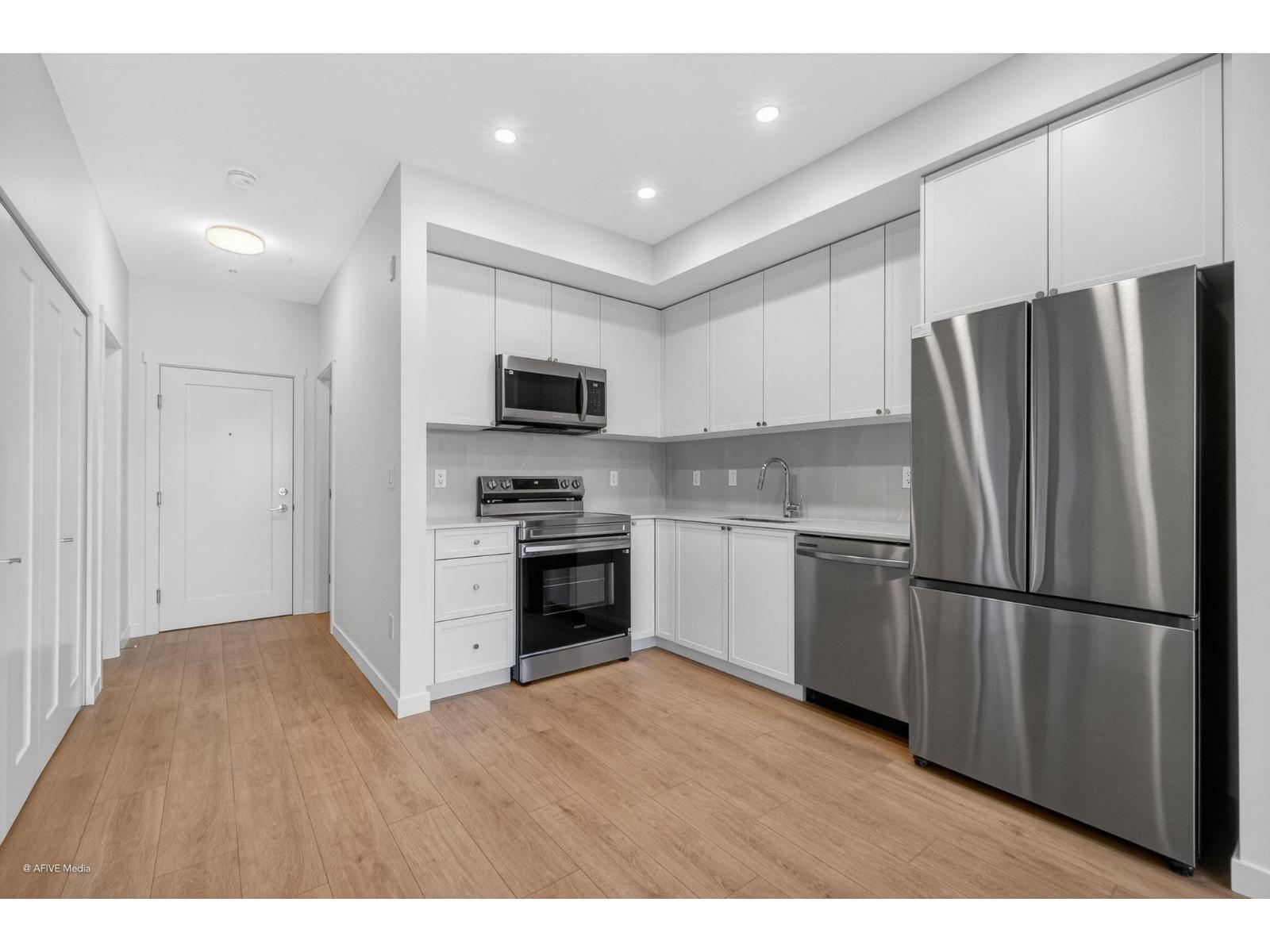 403 14778 N 106 Avenue Avenue, Surrey, British Columbia  V3R 5Y1 - Photo 6 - R3084229