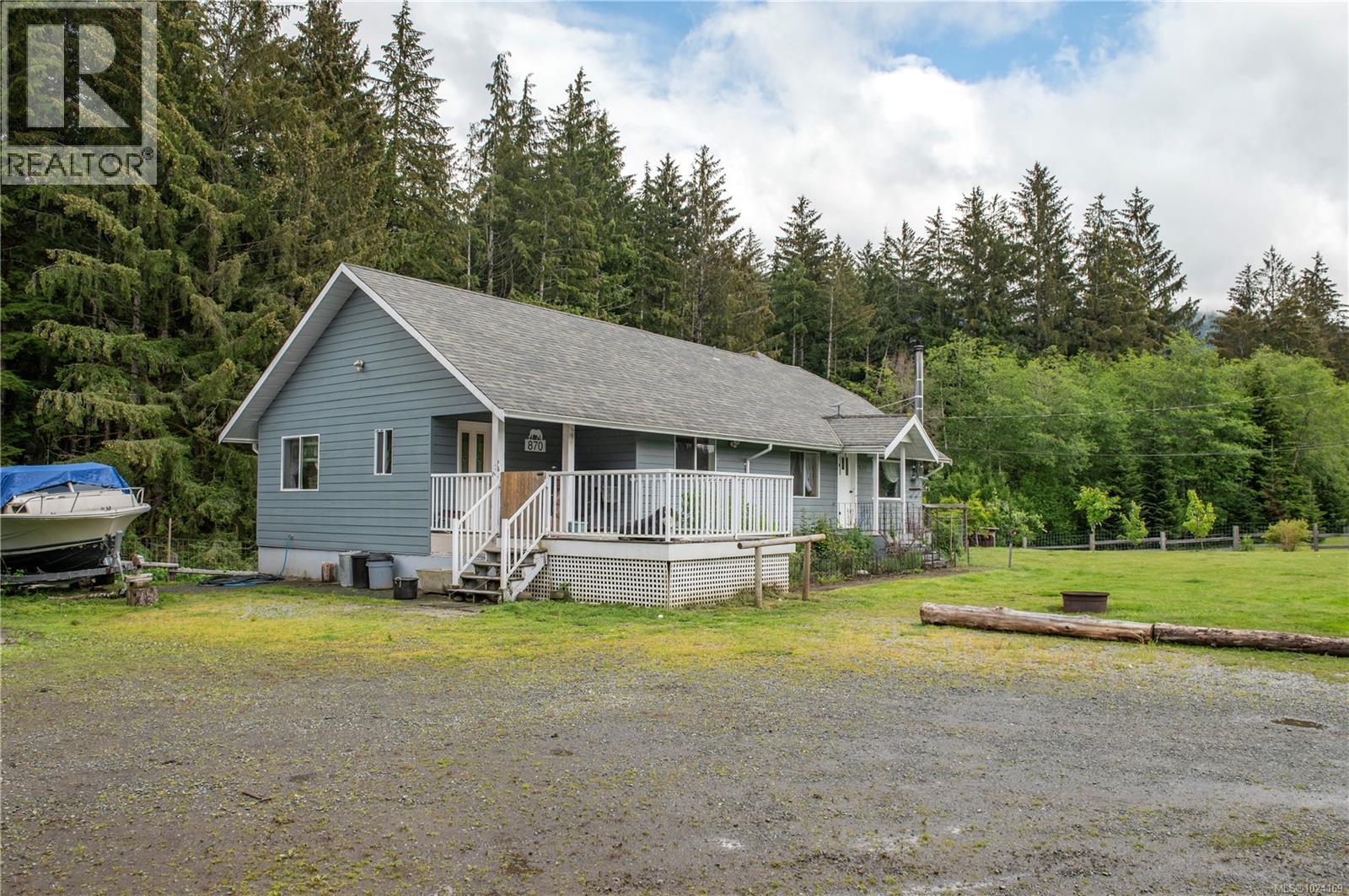 870 Sayward Rd, Sayward, British Columbia  V0P 1R0 - Photo 3 - 1024169