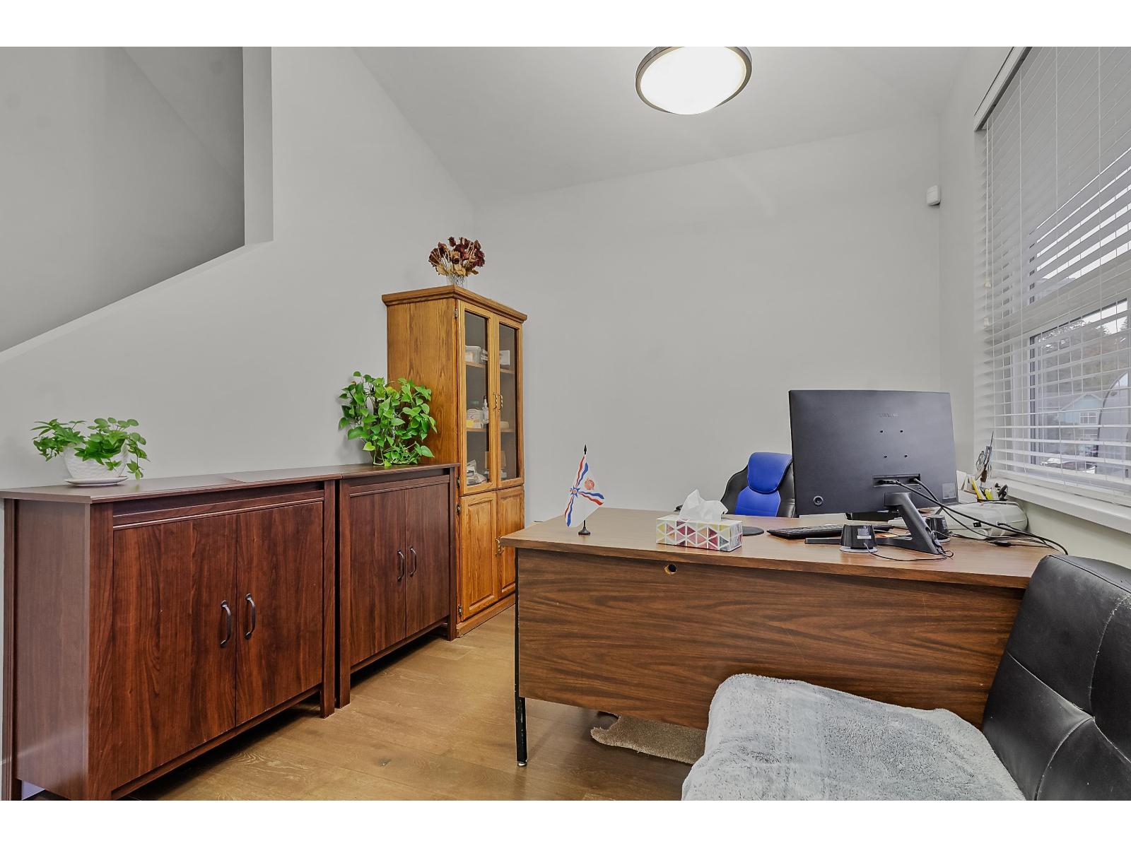 32586 Ross Drive, Mission, British Columbia  V2V 0G4 - Photo 4 - R3083854