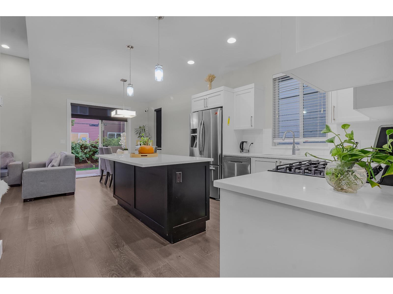 32586 Ross Drive, Mission, British Columbia  V2V 0G4 - Photo 7 - R3083854