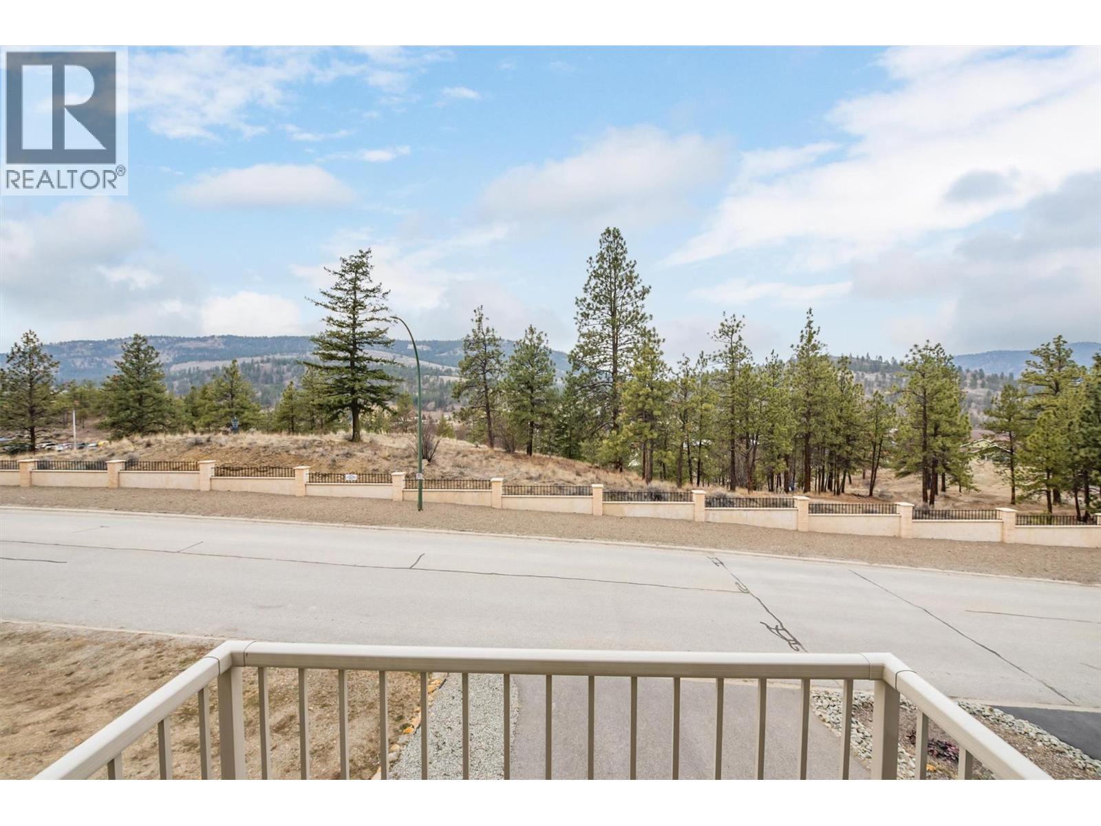 8011 Pierre Drive, Summerland, British Columbia  V0H 1Z2 - Photo 2 - 10374128