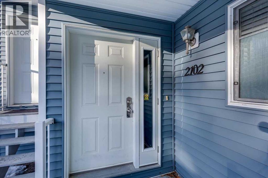 2102, 5220 50a Avenue, Sylvan Lake, Alberta  T4S 1E5 - Photo 4 - A2279689