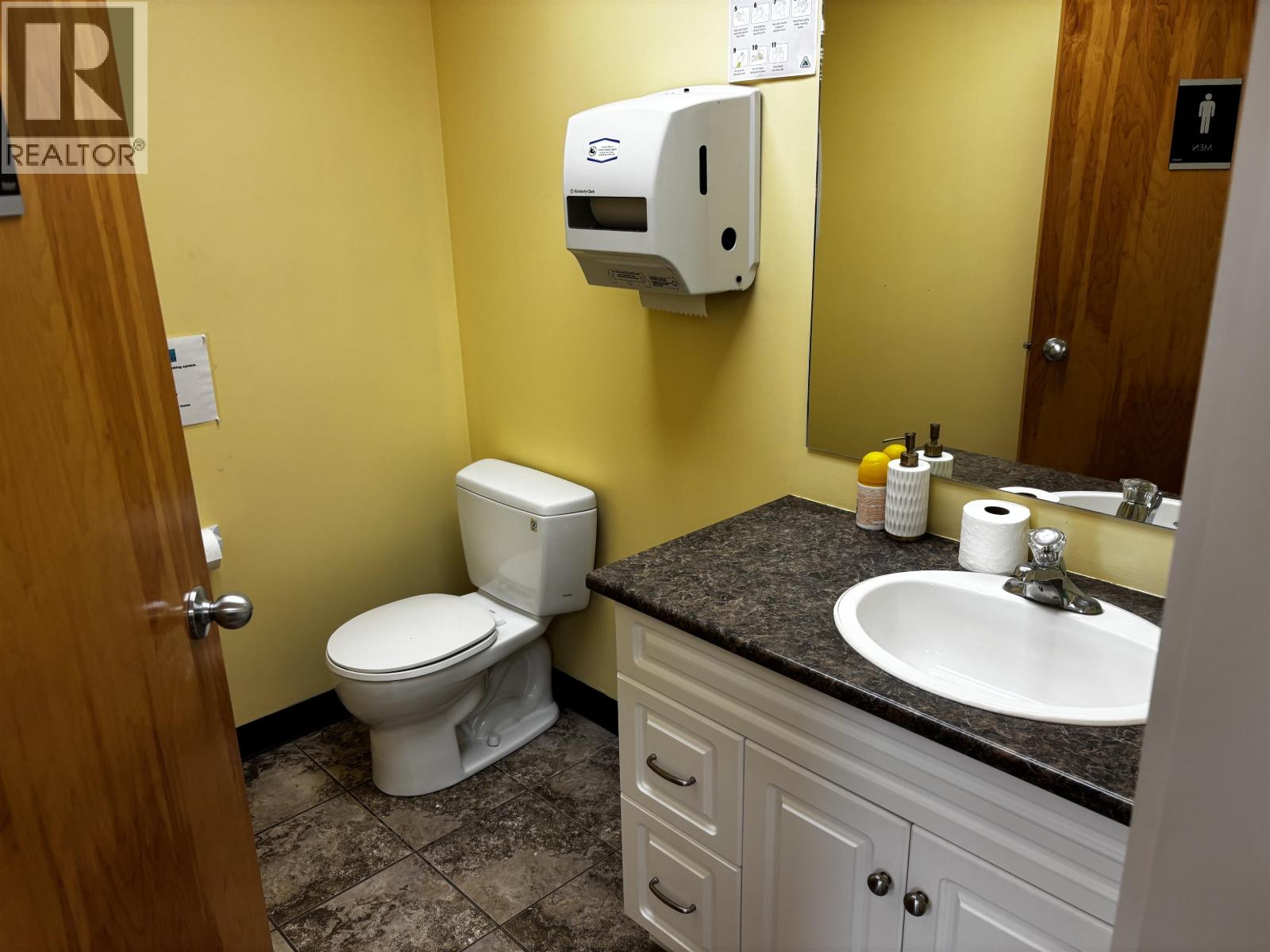 10799 Finning Frontage Road, Fort St. John, British Columbia  V1J 8B2 - Photo 14 - C8073551