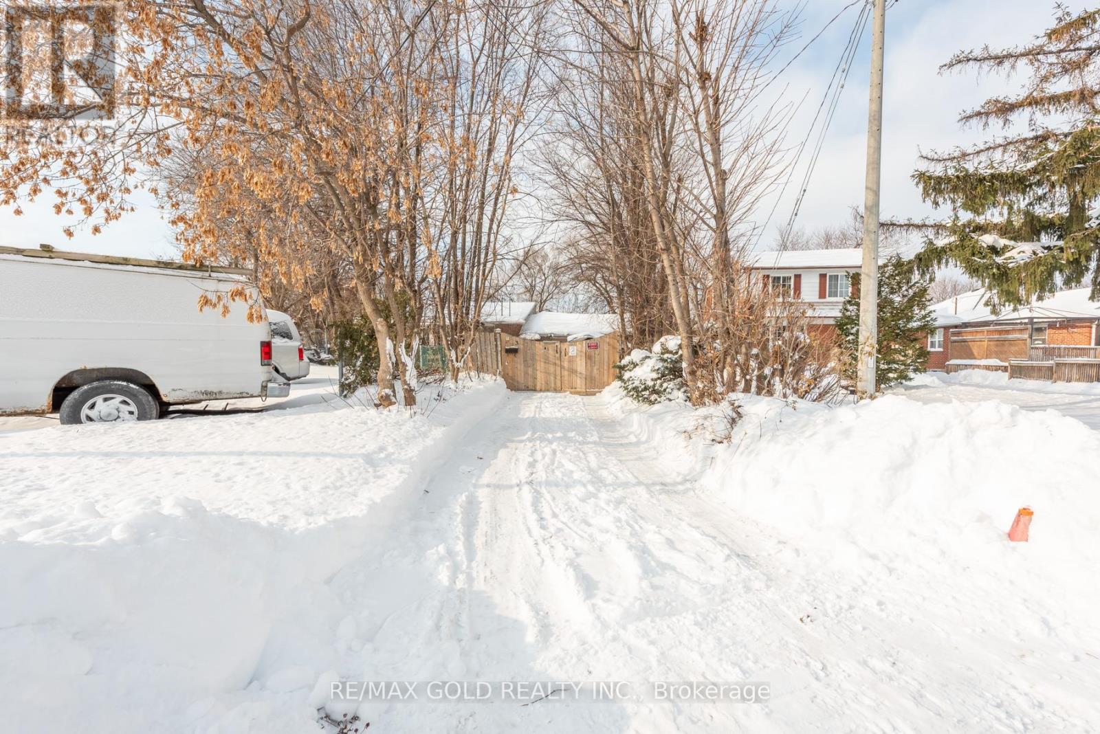 3 Harrow Street, Mississauga, Ontario  L4T 1J2 - Photo 3 - W12727754