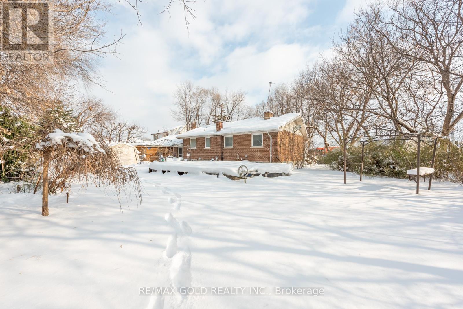 3 Harrow Street, Mississauga, Ontario  L4T 1J2 - Photo 34 - W12727754