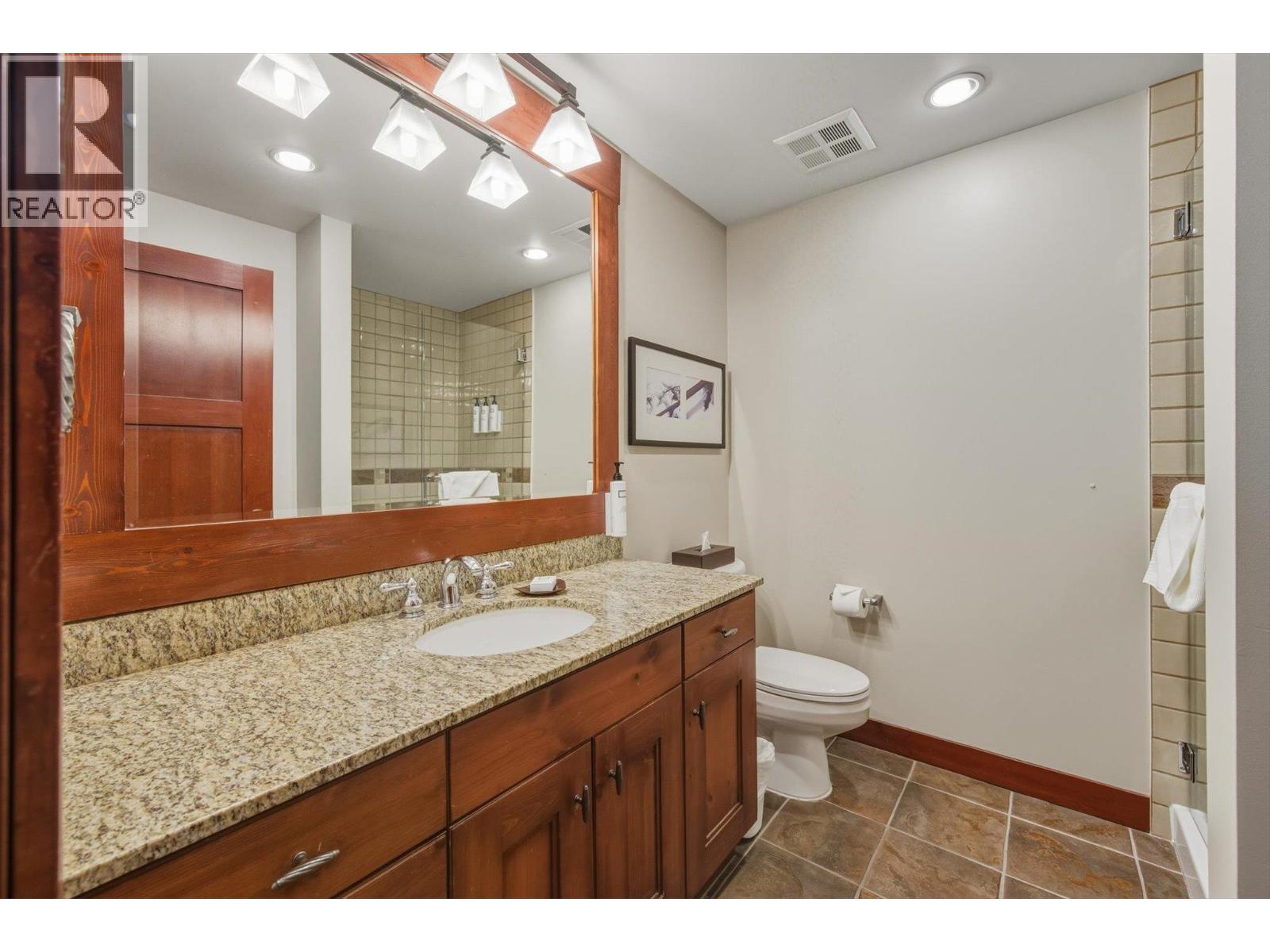 208 2202 Gondola Way Way, Whistler, British Columbia  V8E 0M7 - Photo 16 - R3083542