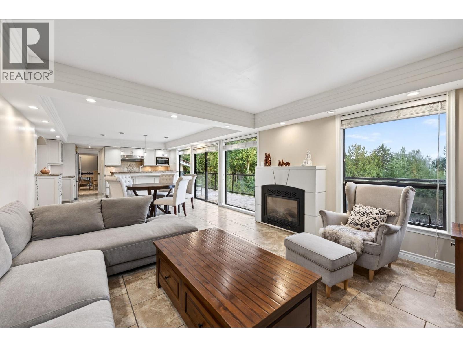 1375 Burnside Road, West Vancouver, British Columbia  V7S 2P6 - Photo 10 - R3084397