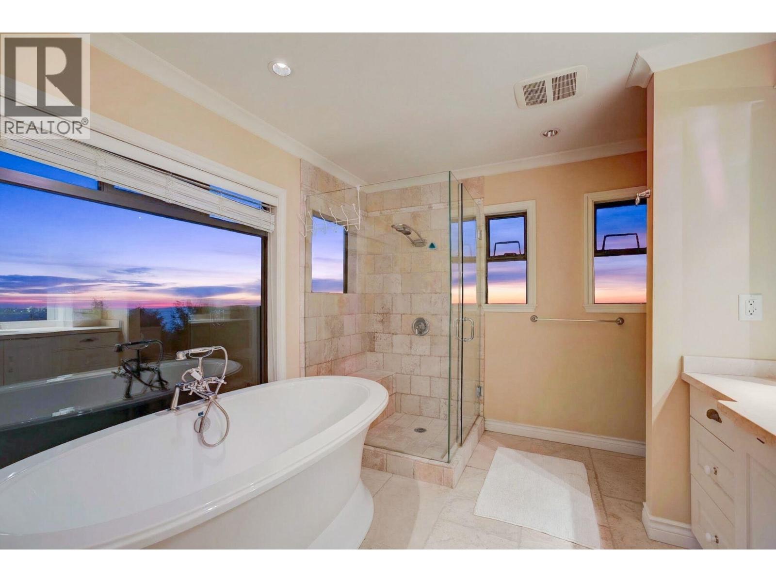 1375 Burnside Road, West Vancouver, British Columbia  V7S 2P6 - Photo 23 - R3084397