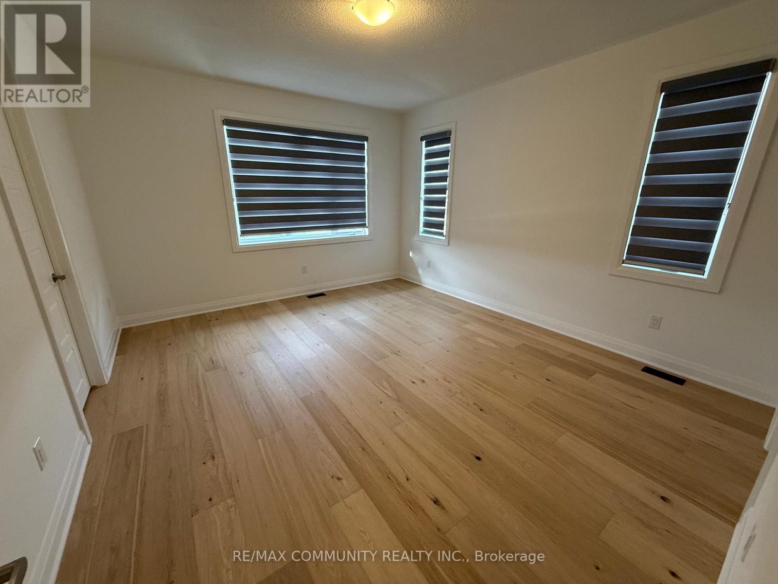 3407 Braeside Way, Pickering, Ontario  L1X 0J9 - Photo 10 - E12737538