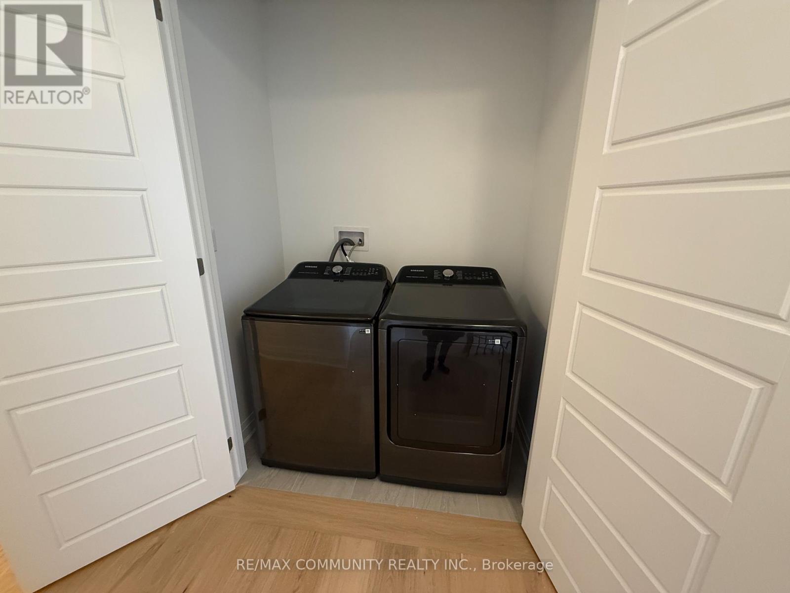 3407 Braeside Way, Pickering, Ontario  L1X 0J9 - Photo 9 - E12737538