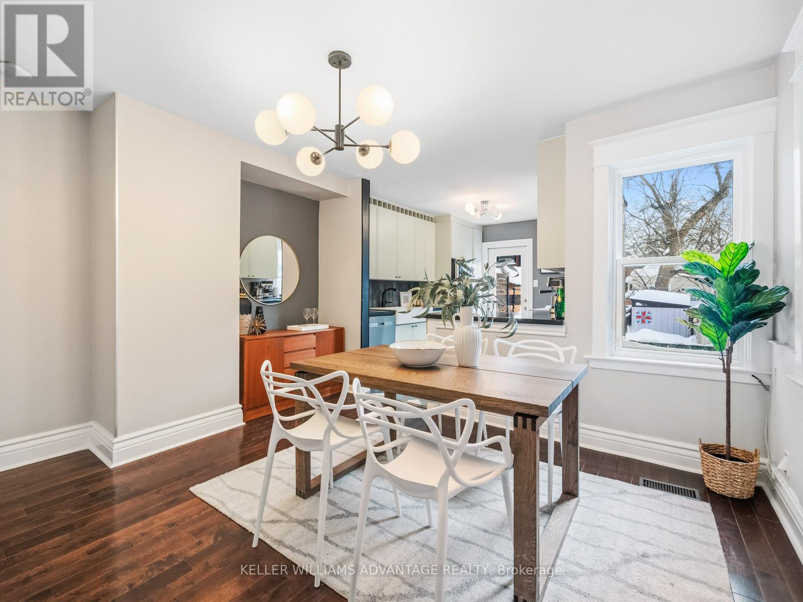 9 Condor Avenue, Toronto, Ontario  M4J 3M5 - Photo 5 - E12737402