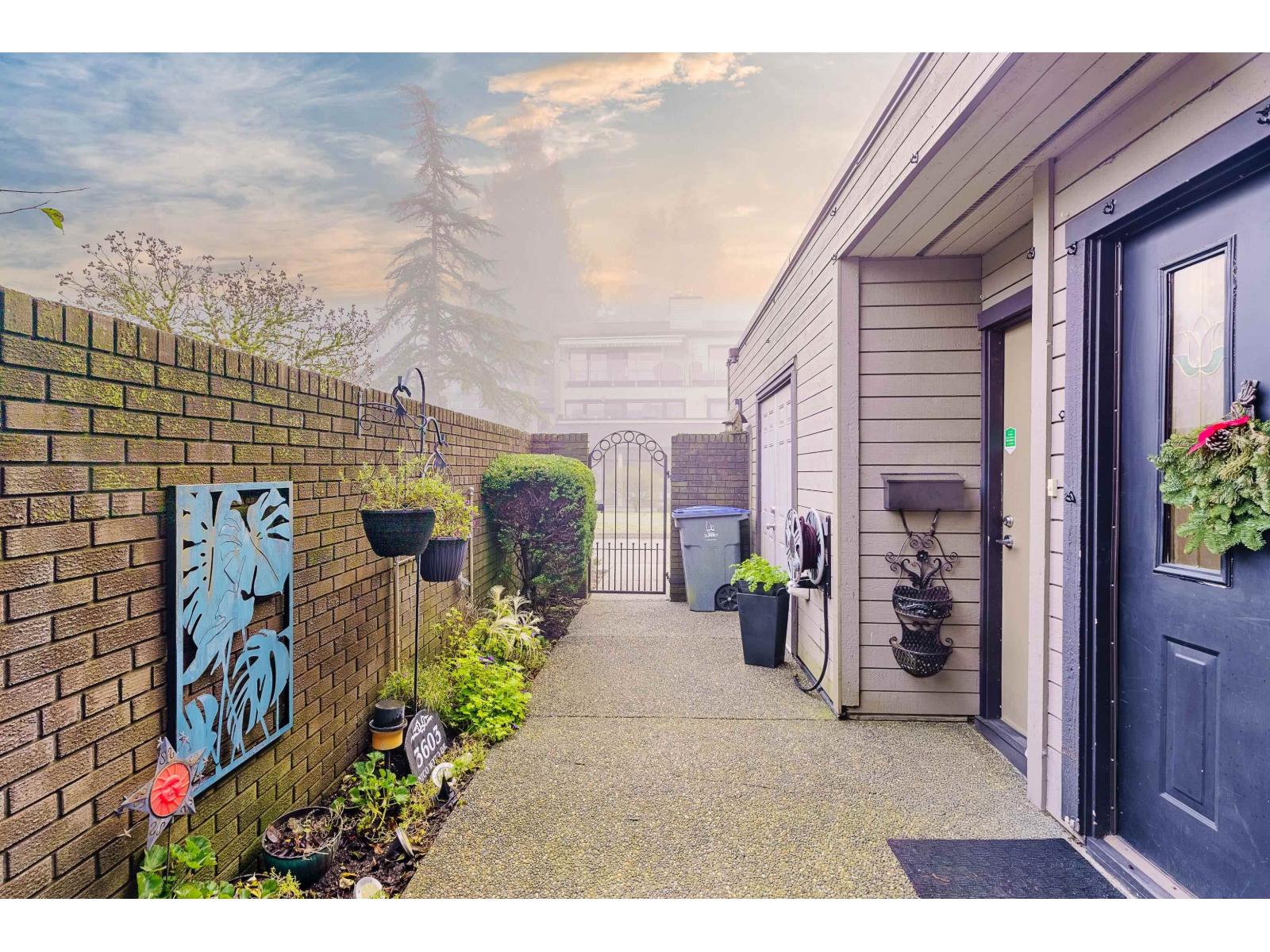 3603 Nico Wynd Drive, Surrey, British Columbia  V4P 1J1 - Photo 5 - R3083421