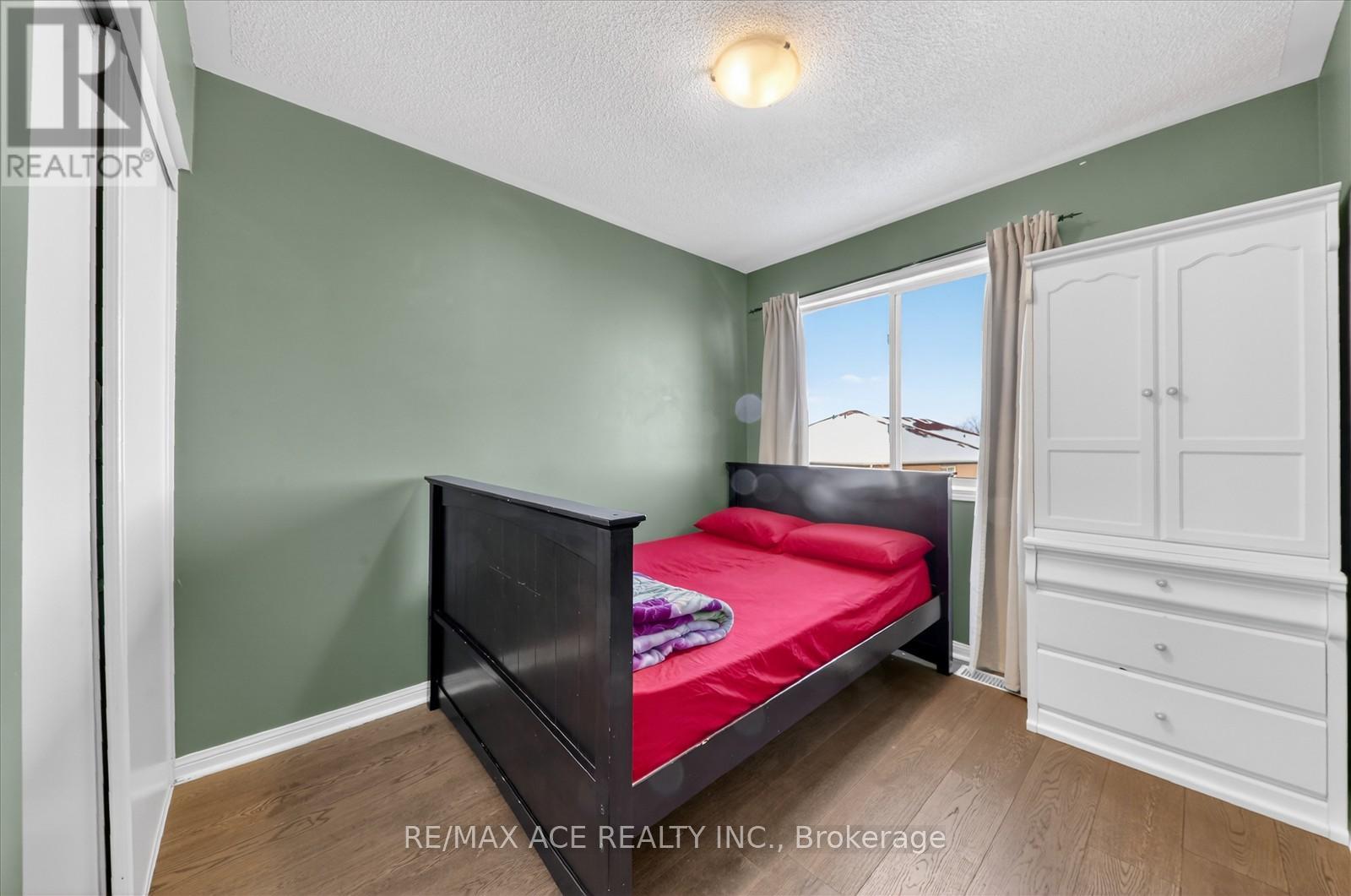 111 Dunlop Court, Brampton, Ontario  L6X 5A6 - Photo 18 - W12737510