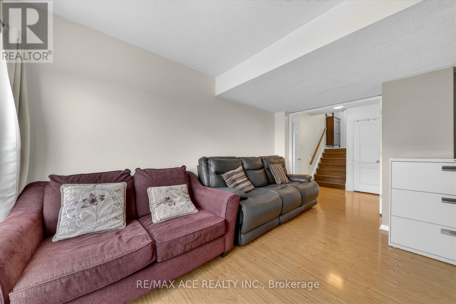 111 Dunlop Court, Brampton, Ontario  L6X 5A6 - Photo 24 - W12737510