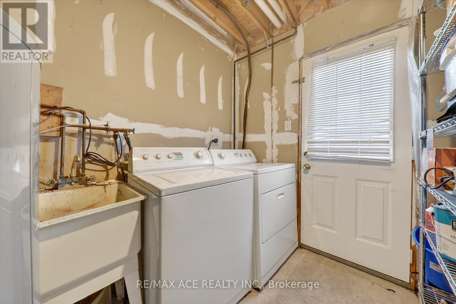 111 Dunlop Court, Brampton, Ontario  L6X 5A6 - Photo 25 - W12737510