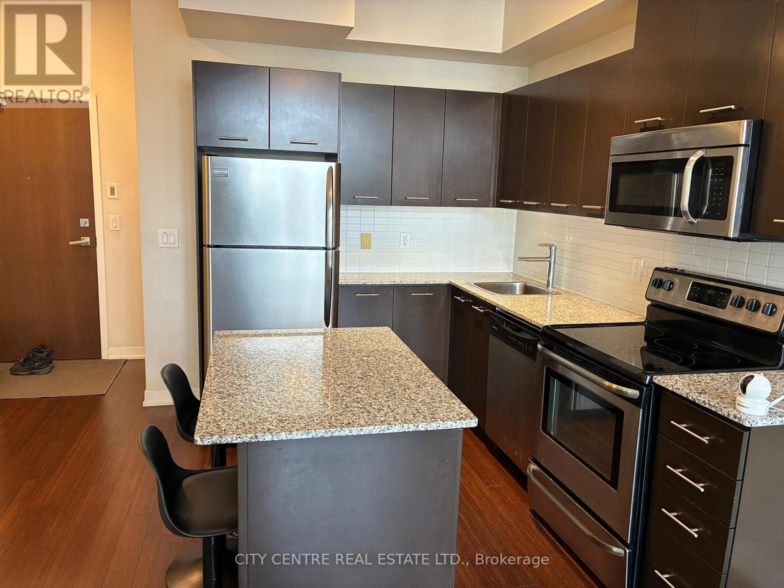 401 - 365 PRINCE OF WALES DRIVE, Mississauga, Ontario