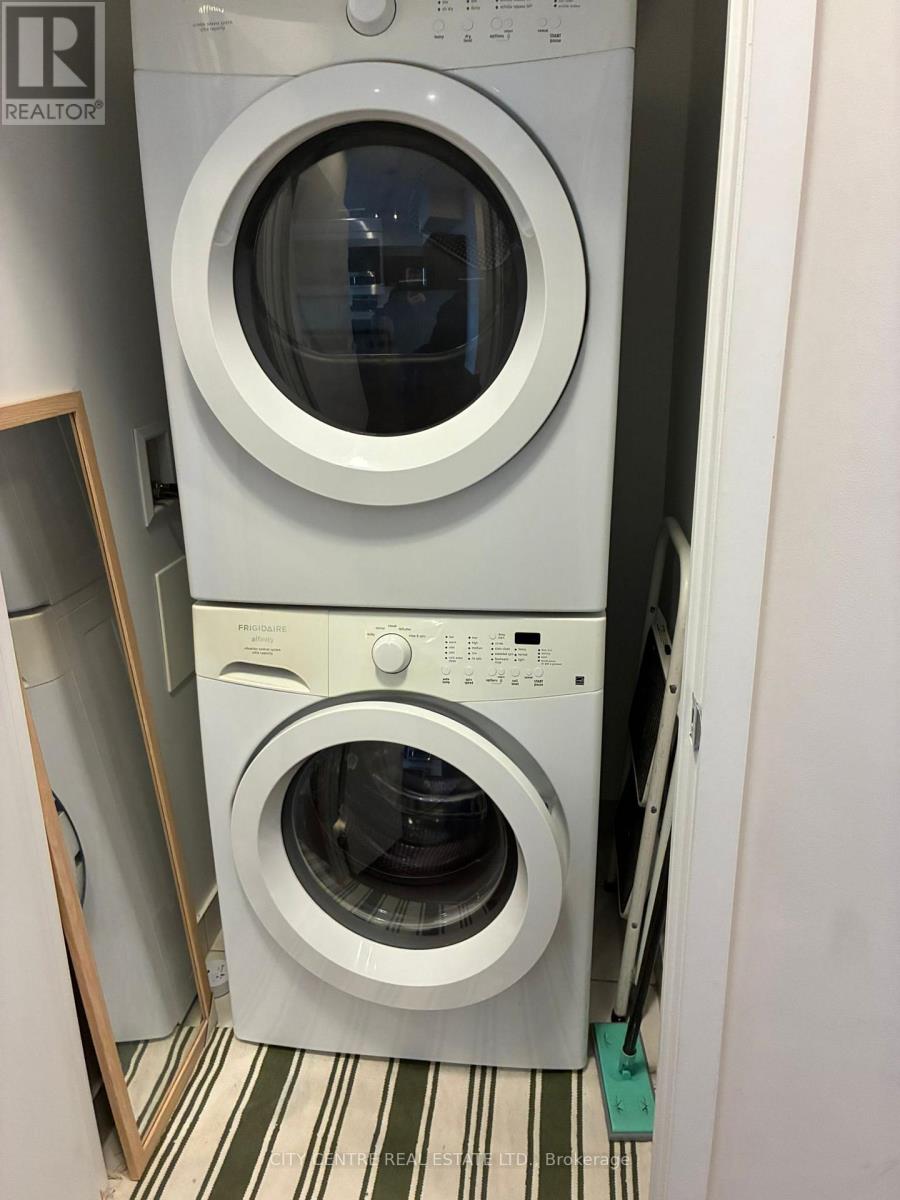 401 - 365 Prince Of Wales Drive, Mississauga, Ontario  L5B 0G6 - Photo 12 - W12737514