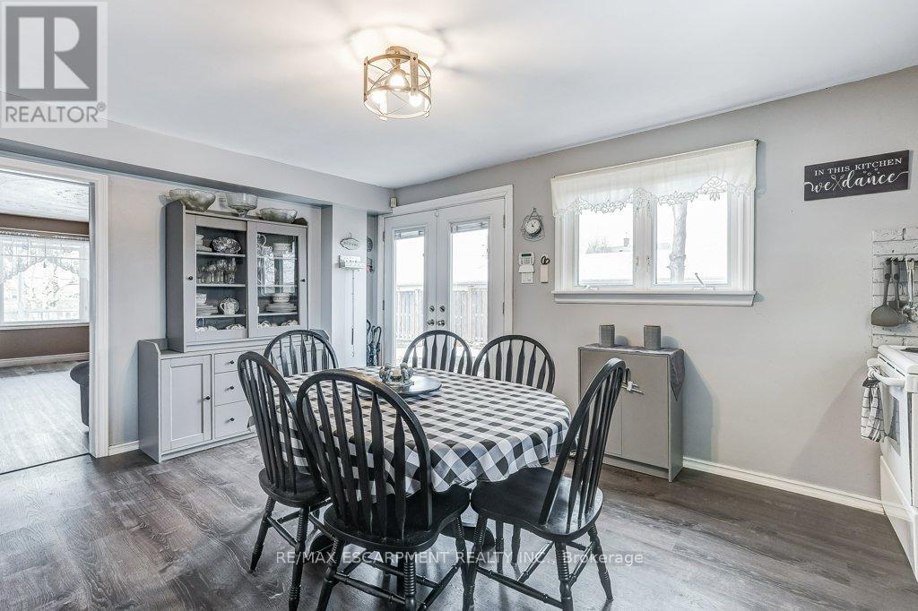 9188 Dickenson Road W, Hamilton, Ontario  L0R 1W0 - Photo 14 - X12737546