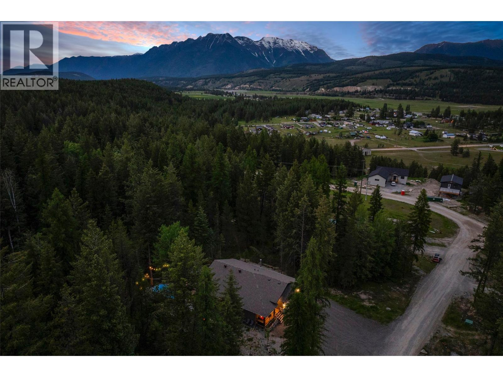 6347 Osprey Landing Court, Wardner, British Columbia  V0B 2J0 - Photo 43 - 10374118